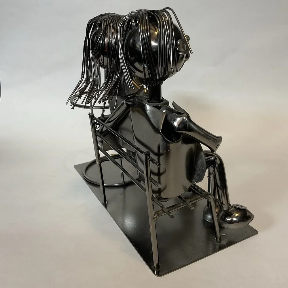 Vintage Wine Bottle /Candle Holder Metall‎ Statue Love Couple On The Bench
